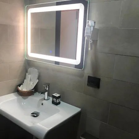 Eurobushi Boutique Hotel Bajram Curri