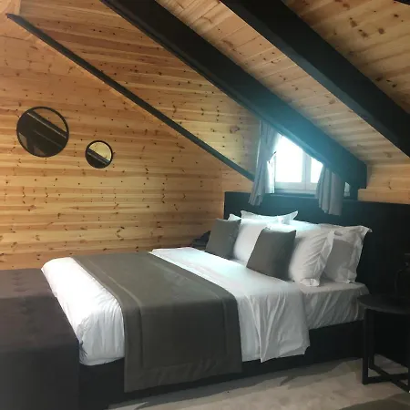 Eurobushi Boutique Hotel Bajram Curri